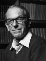 Frederick Sanger Biography - Life of British Biochemist