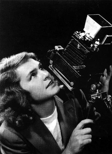 Margaret Bourke-White Biography - Life of American Photographer