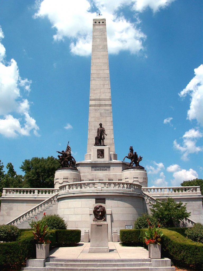 Abraham Lincoln's Tomb - Oak Ridge Cemetery, Springfield, IL